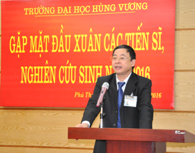 Truong Dai hoc Hung Vuong to chuc gap mat dau xuan cac tien si, nghien cuu sinh nam 2016